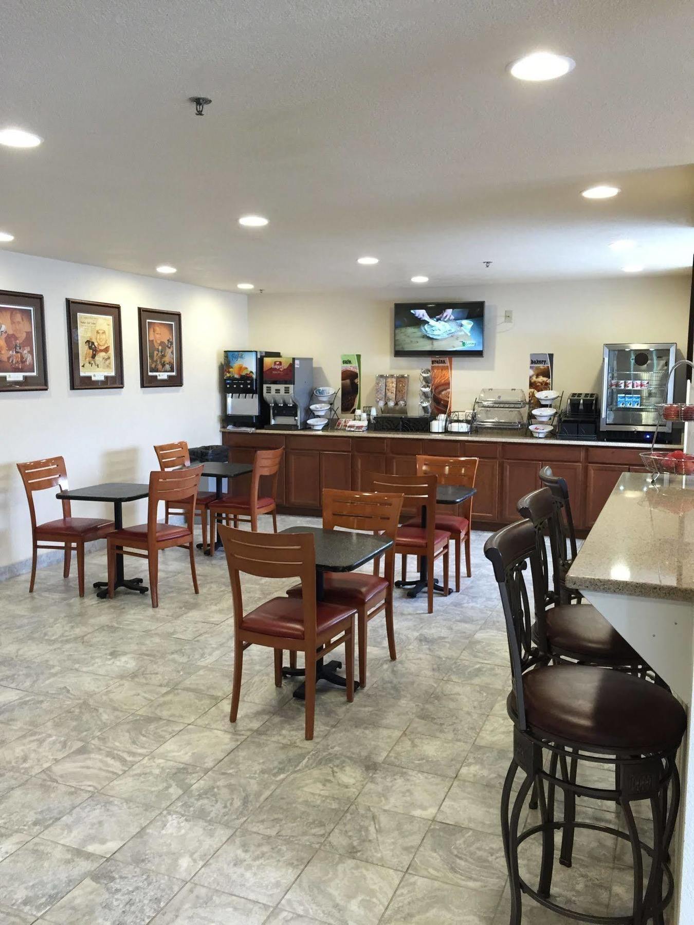 Microtel Inn & Suites By Wyndham Green Bay Exterior foto